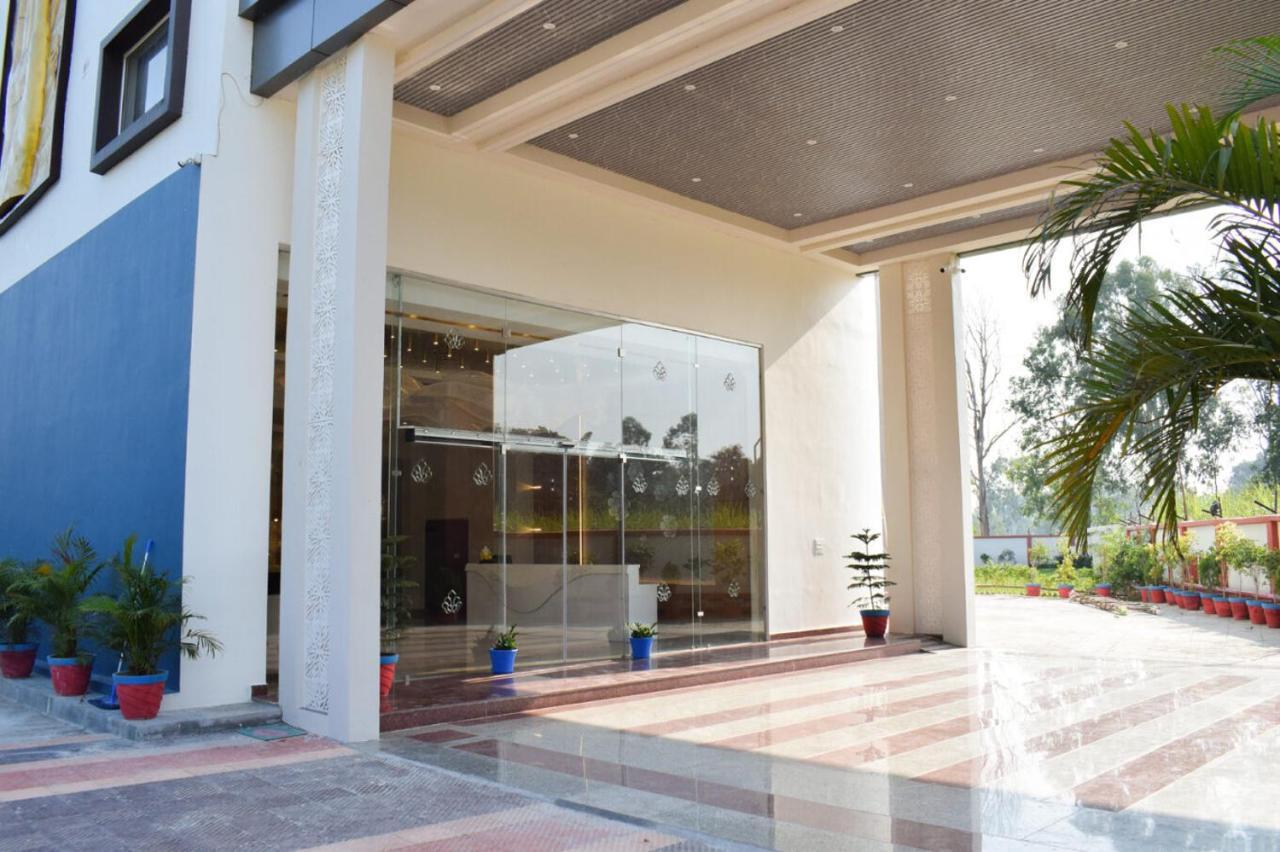 Tulip Inn Shravasti Bahraich Exterior photo